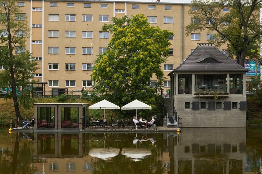 Kiosk nad fosą
