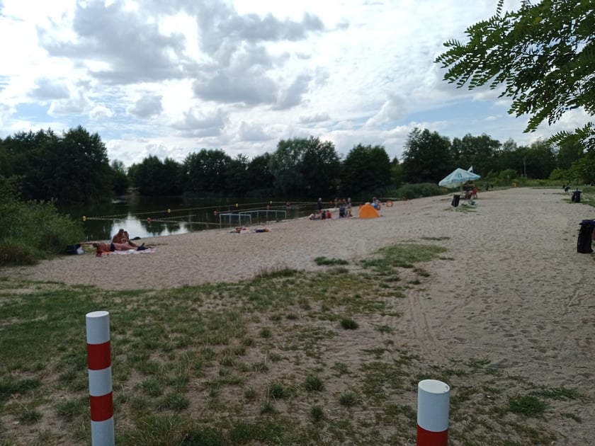 Nowy Beach Bar we Wrocławiu powstał na Maślicach. Obok są: staw, kąpielisko i miejsca do grillowania