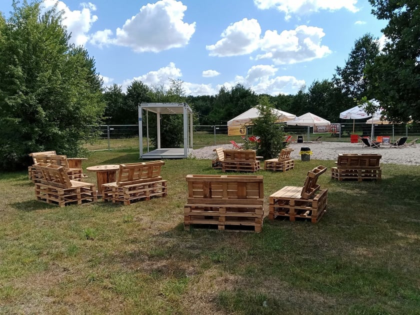 Nowy Beach Bar we Wrocławiu powstał na Maślicach. Obok są: staw, kąpielisko i miejsca do grillowania