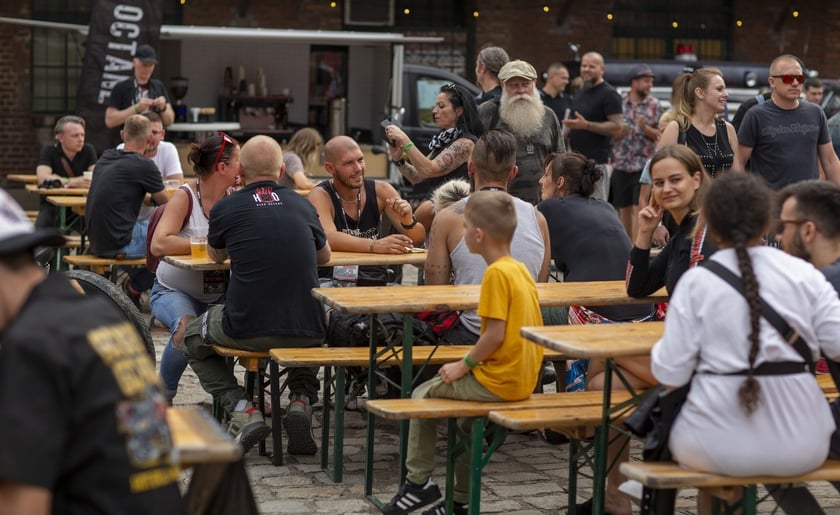 W Browarze Mieszczańskim na zwiedzających czeka kilkadziesiąt pojazdów (samochodów i bike?ów), blisko 50 wystawców z różnych branż, koncerty na żywo, plebiscyty ?best bike? i ?best car?, oraz wiele innych atrakcji