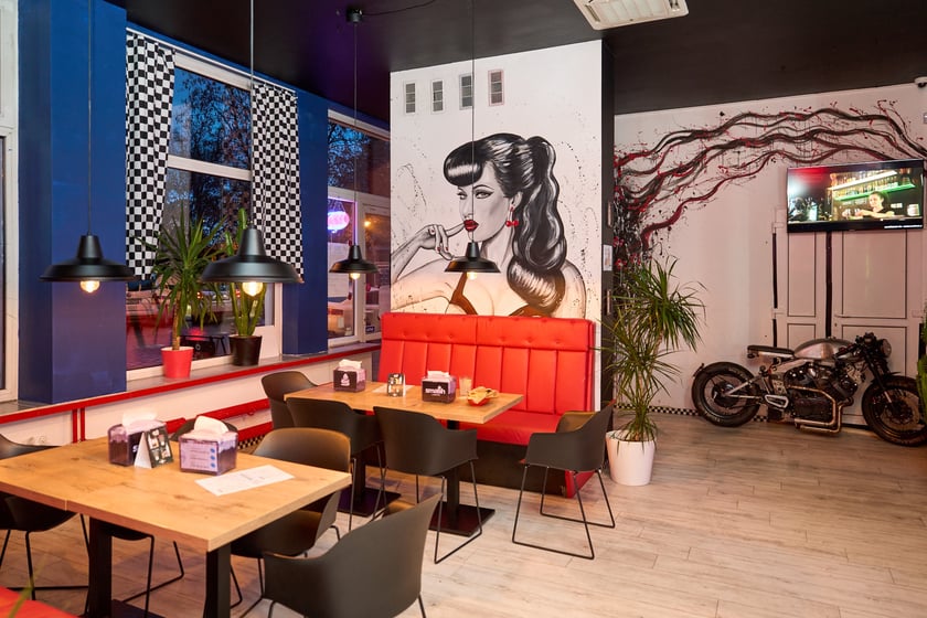 SMASH to drugi lokal wrocławskiej restauracji Szamani Street Food.