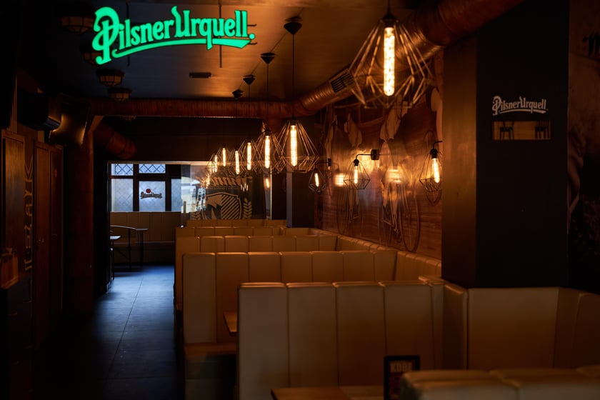 Jeśli masz ochotę na steka, koniecznie skorzystaj z oferty Winners Steakhouse Pub Wrocław.