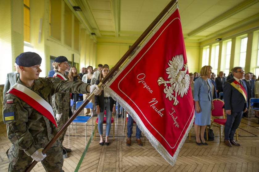 Rozpoczęcie roku szkolnego 2022/2023 w Lotniczych Zakładach Naukowych