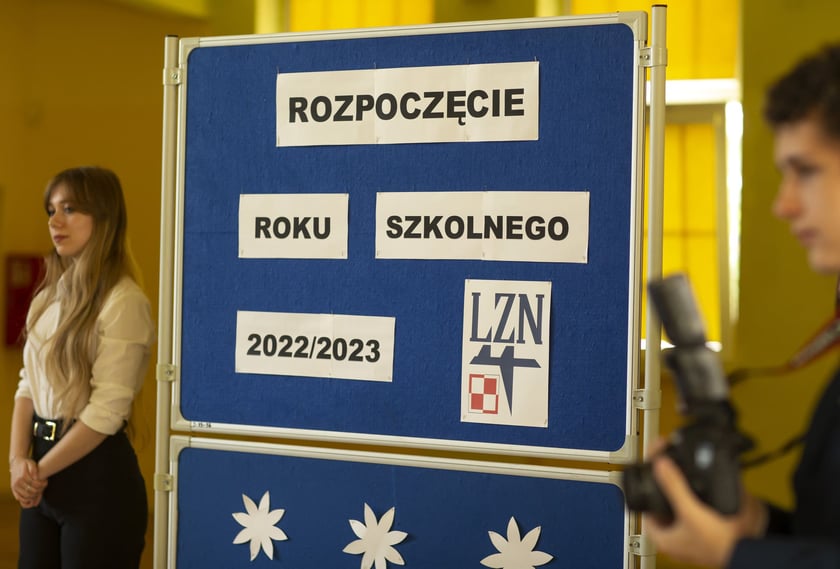 Rozpoczęcie roku szkolnego 2022/2023 w Lotniczych Zakładach Naukowych