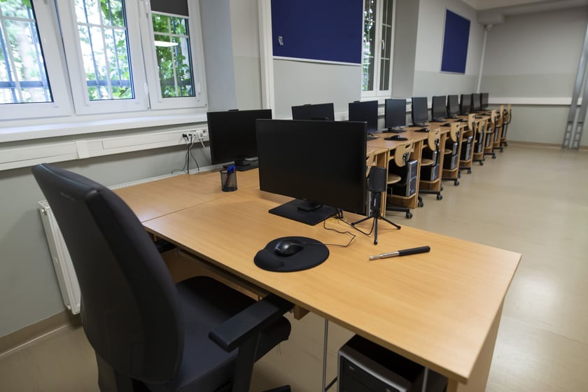 Rozpoczęcie roku szkolnego 2022/2023 w Lotniczych Zakładach Naukowych