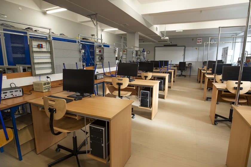 Rozpoczęcie roku szkolnego 2022/2023 w Lotniczych Zakładach Naukowych