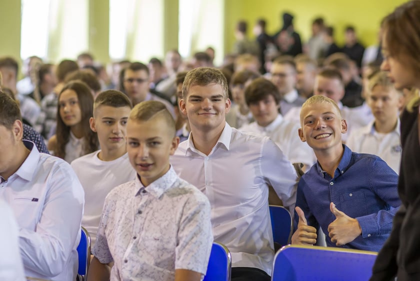 Rozpoczęcie roku szkolnego 2022/2023 w Lotniczych Zakładach Naukowych