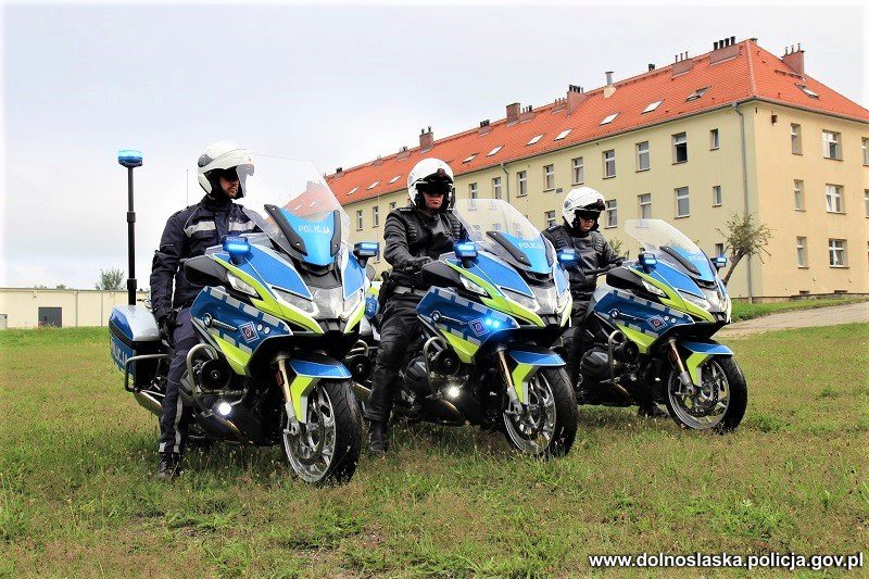 Dolnośląscy policjanci drogówki otrzymali motocykle BMW R1250 RT