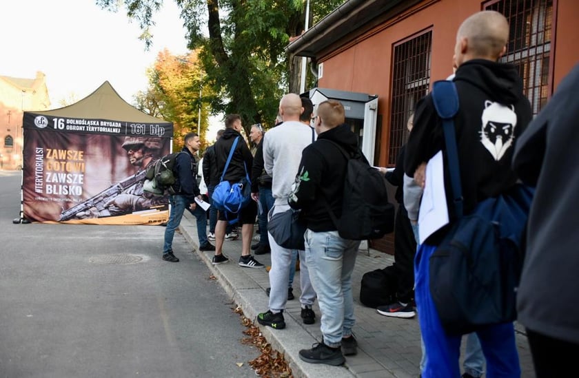 rekrutacja do Wojsk Obrony Terytorialnej (WOT) we Wrocławiu