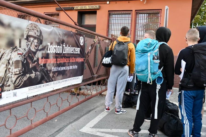 rekrutacja do Wojsk Obrony Terytorialnej (WOT) we Wrocławiu