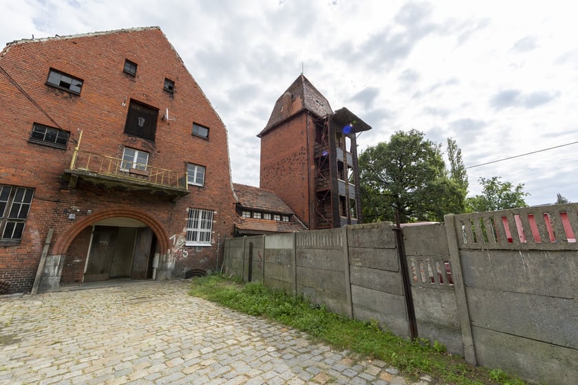 Jednostka Ratowniczo-Gaśnicza nr 2 we Wrocławiu przy ul. Gdańskiej