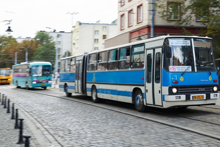 parada autobusów Wrocław 10 wrzenia 2022 na zakończeniem Dnia Otwartego Zajezdni Popowice