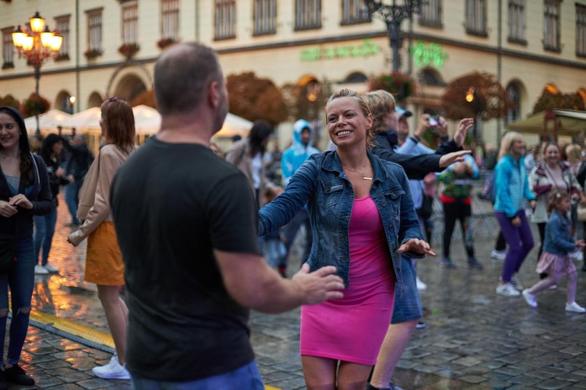 Potańcówka na wrocławskim Rynku 10 września