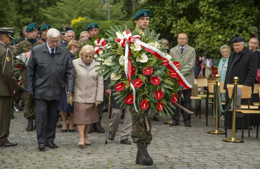 17 września 2022 ? Światowy Dzień Sybiraka i 83. rocznica sowieckiej agresji na Polskę - wrocławskie uroczystości pod Pomnikiem Zesłańcom Sybiru