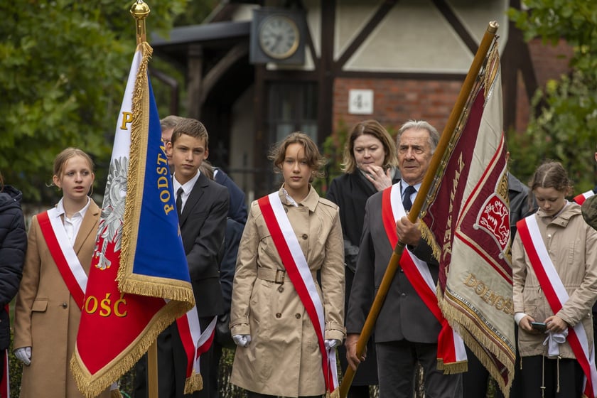 17 września 2022 ? Światowy Dzień Sybiraka i 83. rocznica sowieckiej agresji na Polskę - wrocławskie uroczystości pod Pomnikiem Zesłańcom Sybiru