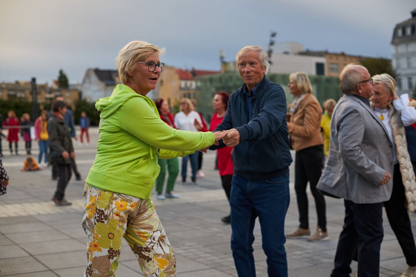 Wrocławska Potańcówka na pl. Wolności 17 września 2022 r. - na zdjęciach uczestnicy