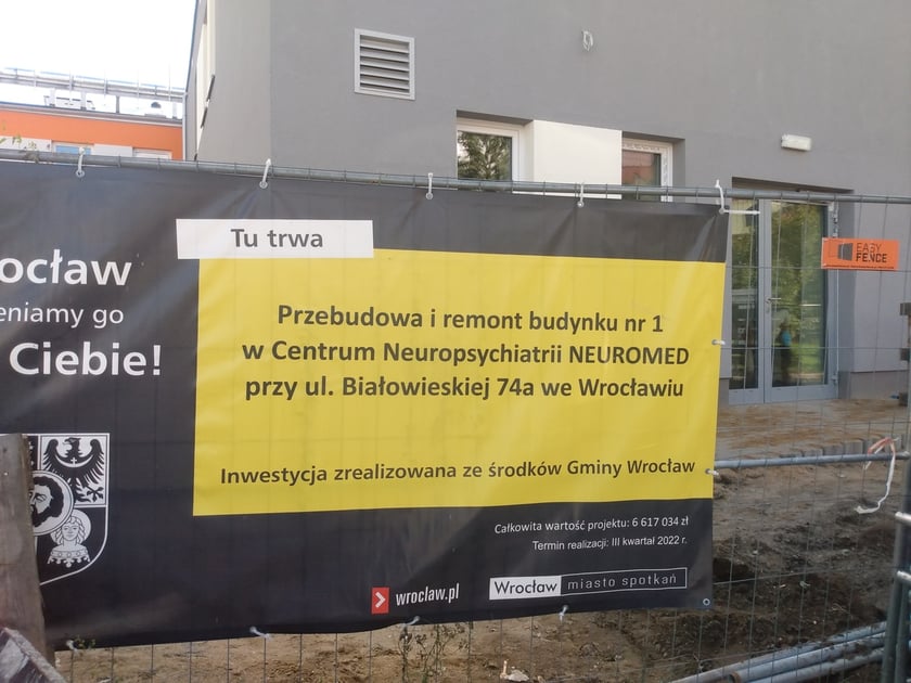 Remont jednego z budynków Neuromedu na Popowicach dobiega końca