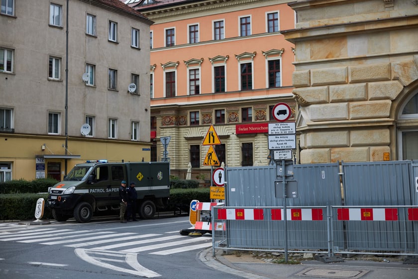 akcja saperów przy ul. Gepperta we Wrocławiu