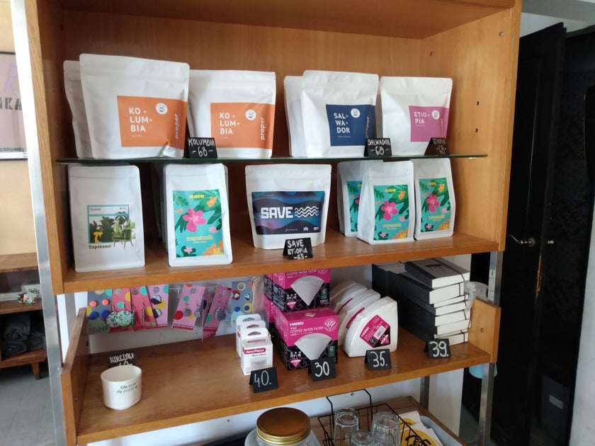 Szeroki wybór kaw z Cafe Rozrusznik przy ul. Cybulskiego na Nadodrzu.
