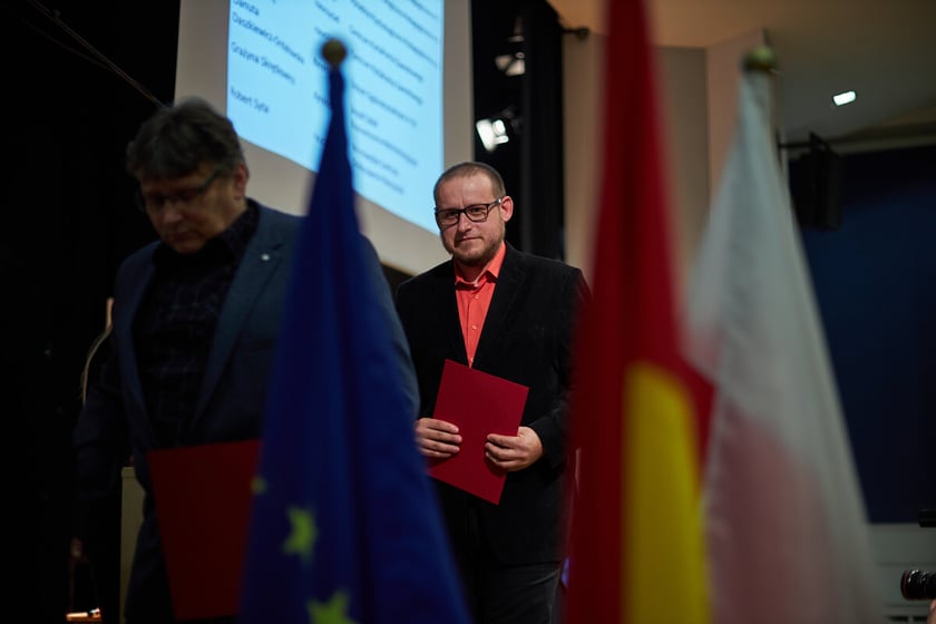 Nauczyciele podczas obchodów Dnia Edukacji Narodowej we Wrocławiu
