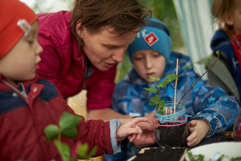 Projekt Grow Green. Warsztaty ogrodnicze, florystyczne, zabawy dla dzieci na osiedlu Ołbin