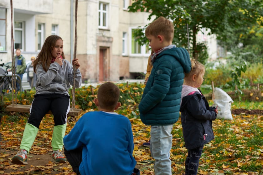 Projekt Grow Green. Warsztaty ogrodnicze, florystyczne, zabawy dla dzieci na osiedlu Ołbin