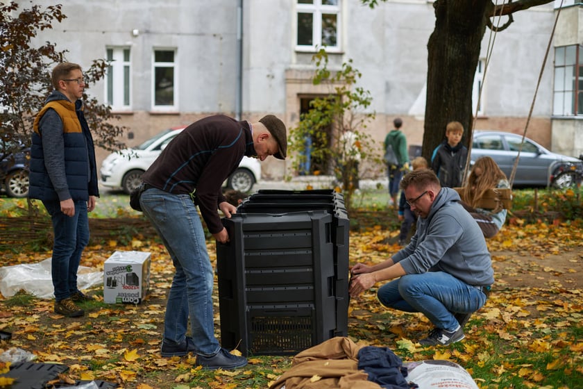 Projekt Grow Green. Warsztaty ogrodnicze, florystyczne, zabawy dla dzieci na osiedlu Ołbin