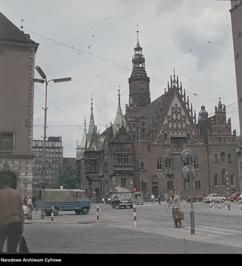 Wrocław w latach 60. XX w. Ratusz