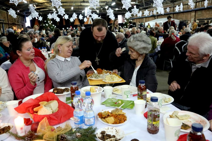 Wigilia Pełna Ciepła w Czasoprzestrzeni, jedna z poprzednich edycji