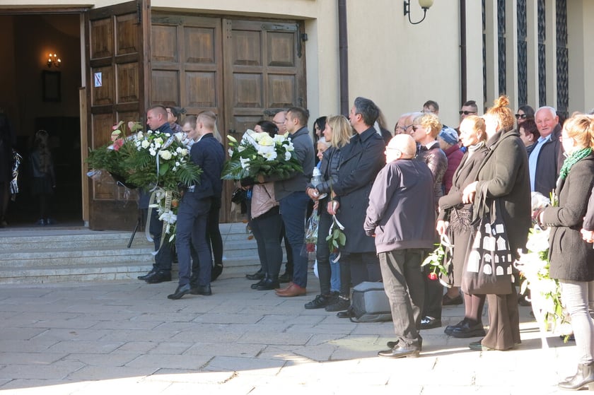 Pogrzeb Łukasza Owsianego, dziennikarza TVP3 Wrocław, na cmentarzu Ducha Świętego
