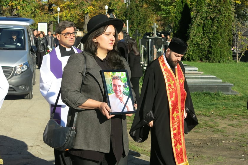 Pogrzeb Łukasza Owsianego, dziennikarza TVP3 Wrocław, na cmentarzu Ducha Świętego