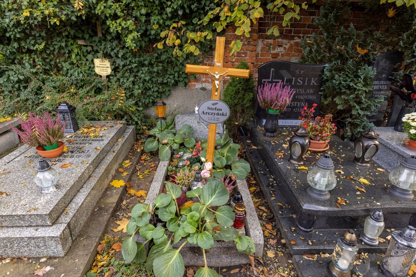 Stefan Arczyński, znany fotograf, spoczywa na cmentarzu przy ul. Bujwida