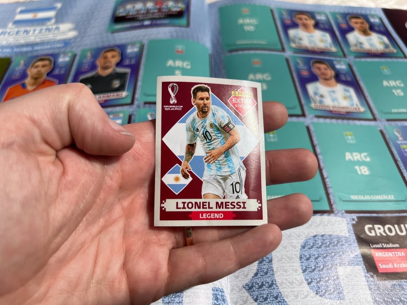 Naklejki Panini z piłkarzami cieszyły się ogromną popularnością w czasie Euro 2012. Dzieci często wymieniały się nimi na szkolnych przerwach, a następnie wklejały je do specjalnych albumów.