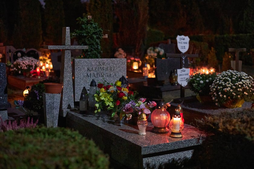 Cmentarz Grabiszyński - Wszystkich Świętych 2022