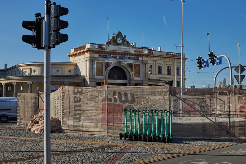 Remont fontanny na placu Orląt Lwowskich