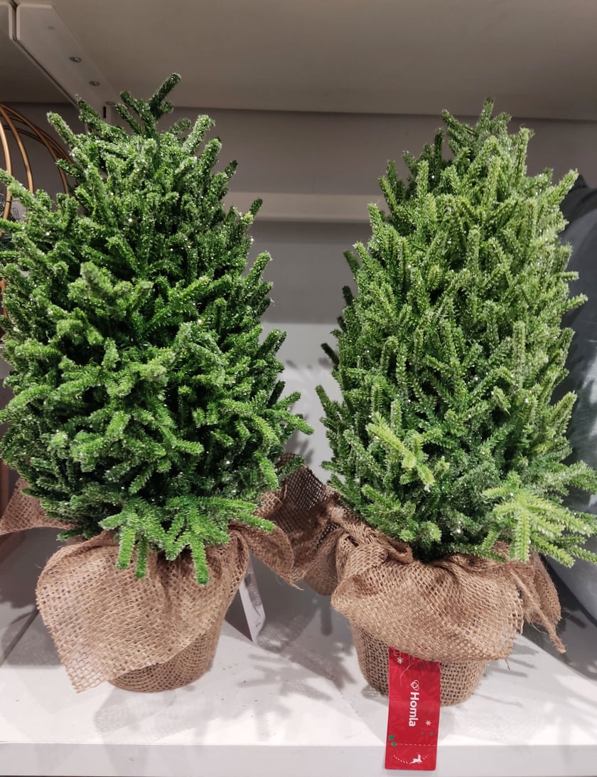 Ozdoby i gadżety świąteczne we wrocławskich sklepach