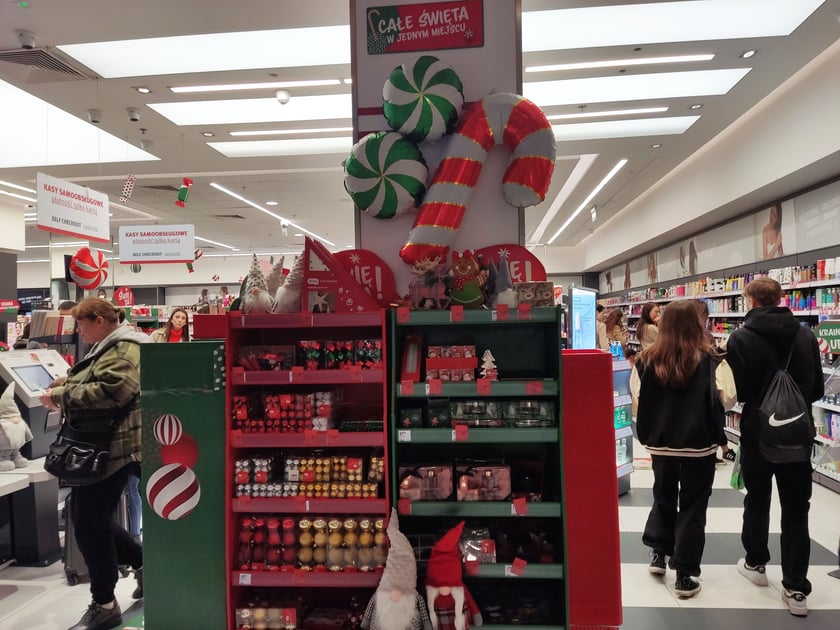 Ozdoby i gadżety świąteczne we wrocławskich sklepach