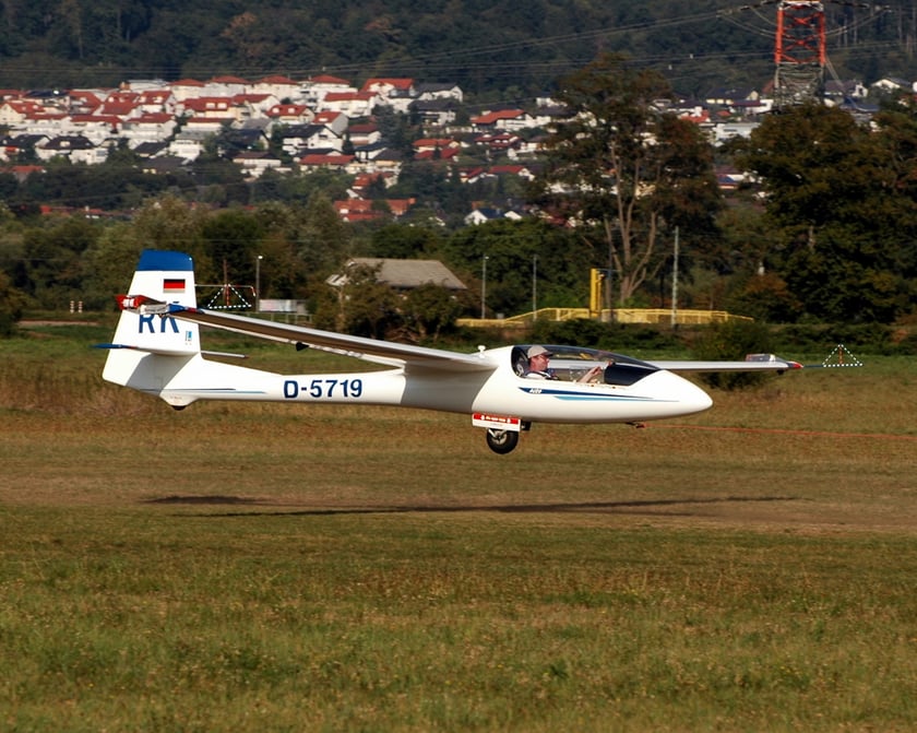 SZD-59 Acro był rozwinięciem popularnego Jantara Standard 3. Powstał jako szybowiec do akrobacji. W latach 1993-1999 we Wrocławiu wyprodukowano pierwszych 25 sztuk. Po upadku zakładów szybowcowych w Bielsku oraz likwidacji ich wrocławskiego oddziału, produkcję szybowca kontynuuje firma Allstar PZL Glider z Bielska-Białej.