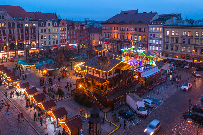 Jarmark Bożonarodzeniowy we Wrocławiu z lotu ptaka