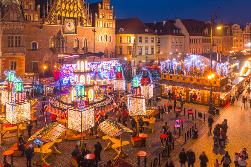 Jarmark Bożonarodzeniowy we Wrocławiu z lotu ptaka