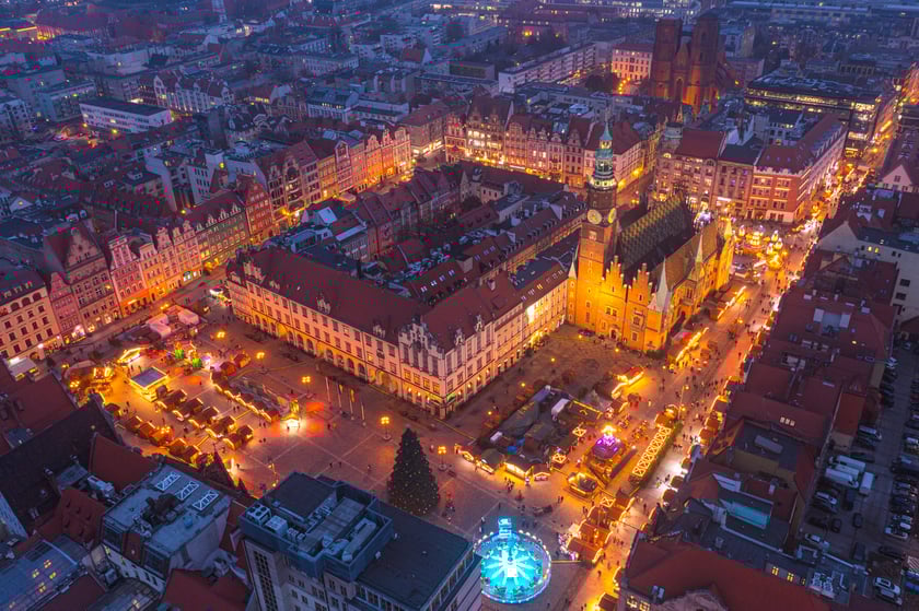 Jarmark Bożonarodzeniowy we Wrocławiu z lotu ptaka