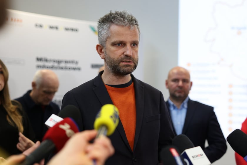 Briefing prasowy inaugurujący działalność Przystanków Ciepła we Wrocławiu, 30.11.2022