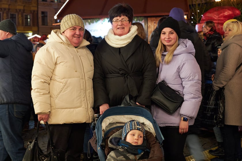 Rozświetlenie choinki bożonarodzeniowej na wrocławskim Rynku, 6.12.2022