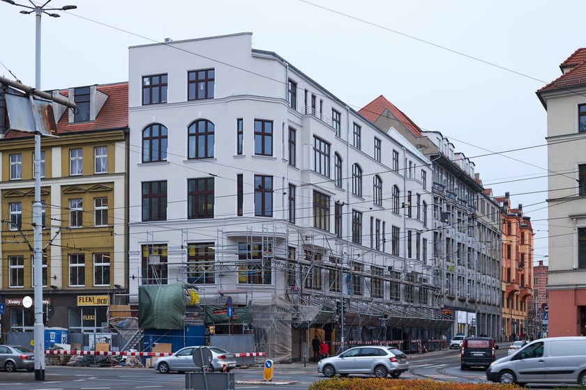 Zabytkowa kamienica pod adresem ul. Krupnicza 2-4