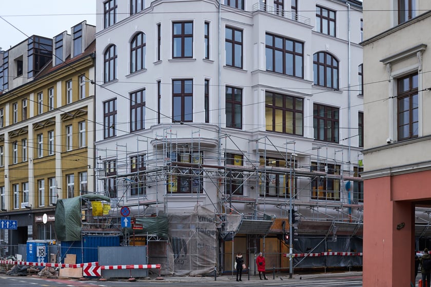 Zabytkowa kamienica pod adresem ul. Krupnicza 2-4