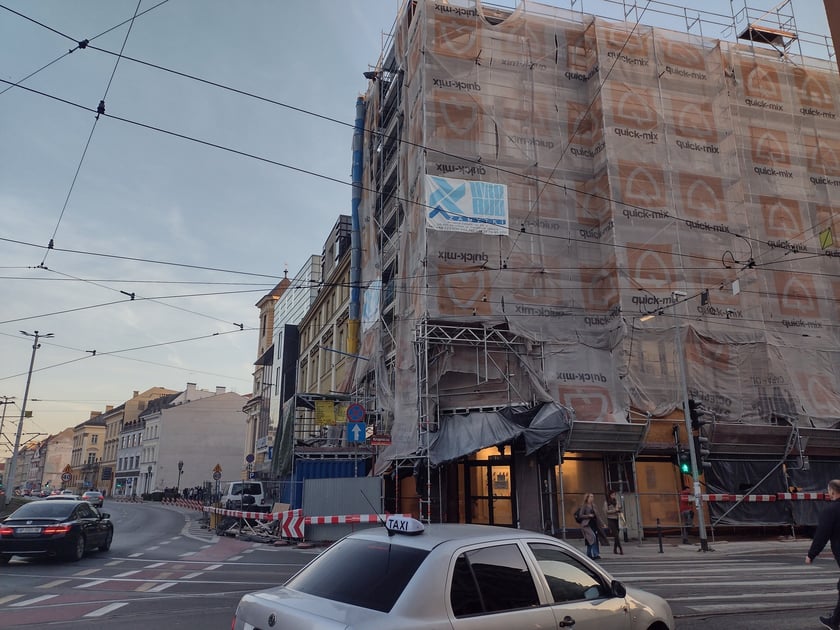 Zabytkowa kamienica pod adresem ul. Krupnicza 2-4