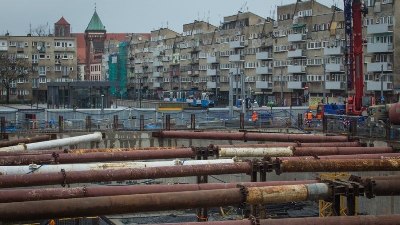 pl. Nowy Targ w 2017 r. Budowa biurowca