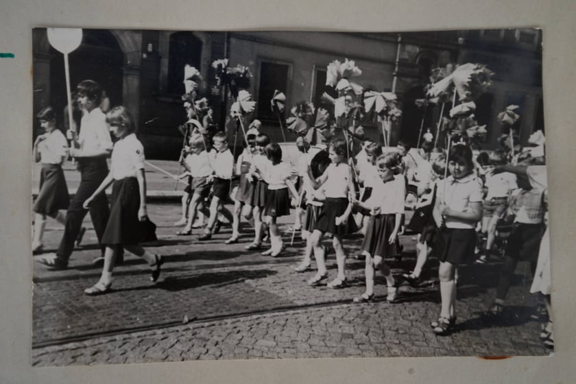 Zdjęcia z kronik szkolnych SP nr 97 we Wrocławiu