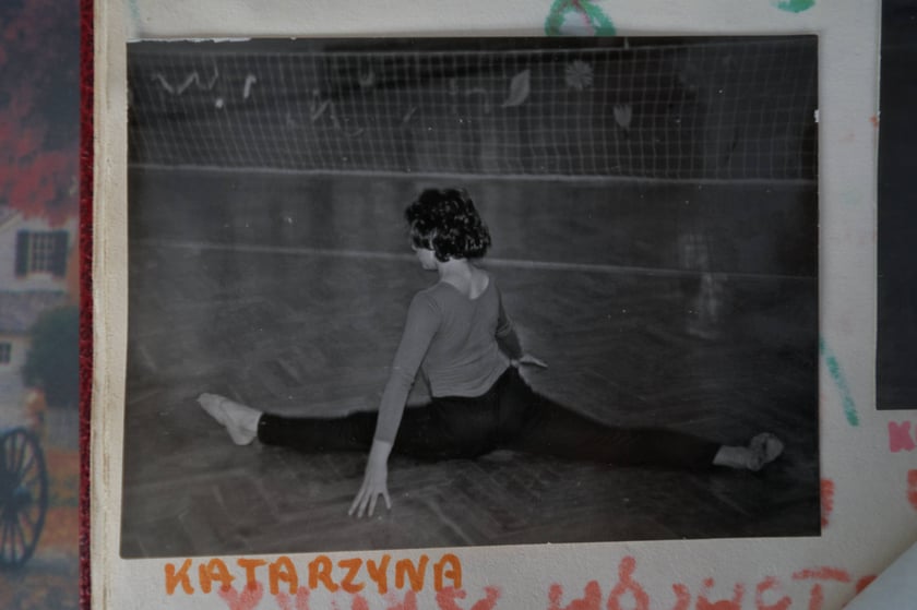 Zdjęcia z kronik szkolnych SP nr 97 we Wrocławiu