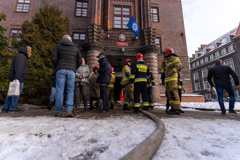 Ewakuacja Komendy Wojewódzkiej Policji we Wrocławiu, 19.12.2022
